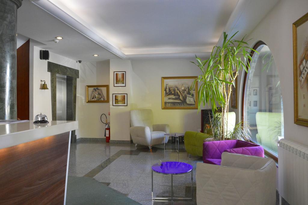 Modern Inn Boutique Hotel Szkopje Kültér fotó